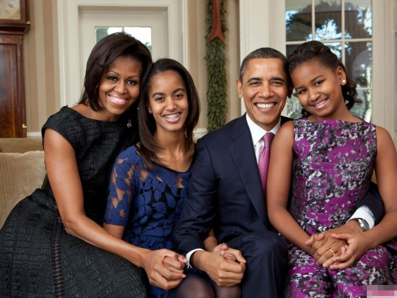 Ảnh được chụp tại Nhà Trắng tháng 12/2011 Ảnh được chụp tại Nhà Trắng tháng 12/2011