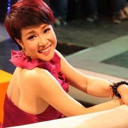 Ca sĩ Uyên Linh Ca sĩ Uyên Linh