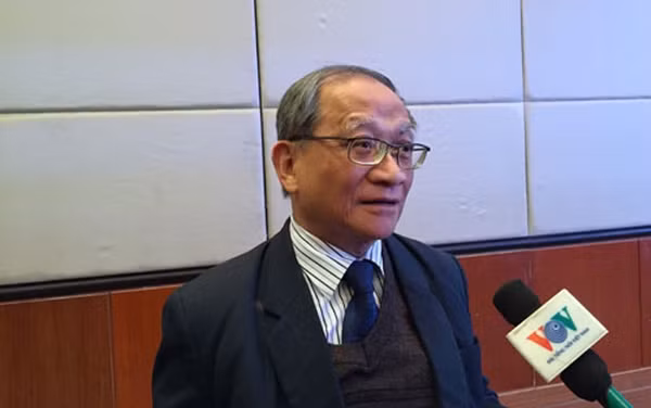 Tiến sĩ Lê Đăng Doanh cho rằng, tăng trưởng kinh tế ấn tượng năm 2018 sẽ tạo lực đẩy cho tăng trưởng kinh tế Việt Nam năm 2019. ảnh: VP.