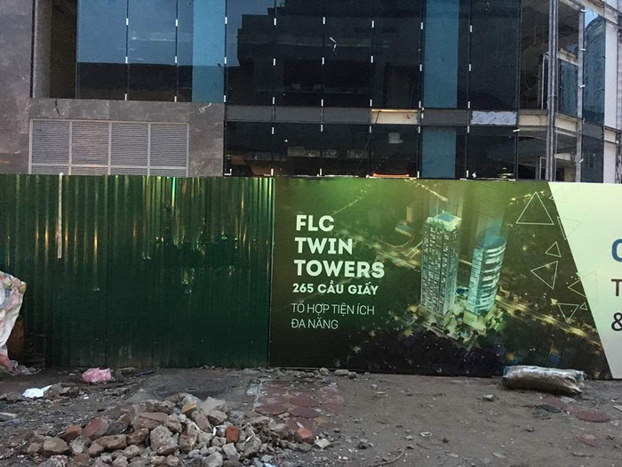 Thi công dự án FLC Twin Towers khiến nhiều hộ dân bị ảnh hưởng cả vật chất và tinh thần, nhưng nhiều hộ chưa được đền bù thỏa đáng. Ảnh: Vũ Phương. Thi công dự án FLC Twin Towers khiến nhiều hộ dân bị ảnh hưởng cả vật chất và tinh thần, nhưng nhiều hộ chưa được đền bù thỏa đáng. Ảnh: Vũ Phương.