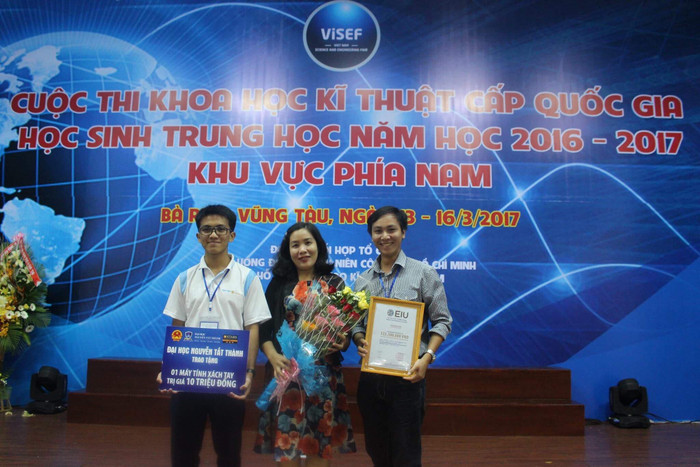 Với Văn Phòng, “Đã có mục tiêu thì con đường nào cũng dẫn đến mục tiêu đó”. Với Văn Phòng, “Đã có mục tiêu thì con đường nào cũng dẫn đến mục tiêu đó”.