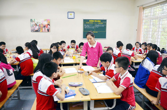 Phương pháp dạy học "Bàn tay nặn bột" đòi hỏi giáo viên phải chuẩn bị bài giảng rất công phu. (Ảnh minh họa: Baoquangninh.com.vn) Phương pháp dạy học "Bàn tay nặn bột" đòi hỏi giáo viên phải chuẩn bị bài giảng rất công phu. (Ảnh minh họa: Baoquangninh.com.vn)