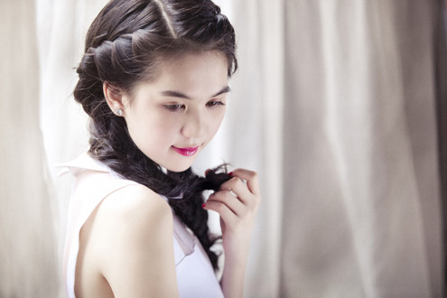 Người đẹp hy vọng, đêm 25/5 tới, sẽ có nhiều mạnh thường quân tham dự chương trình đấu giá các vật phẩm từ thiện để mang lại nụ cười hạnh phúc, tươi sáng cho các em nhỏ. Người đẹp hy vọng, đêm 25/5 tới, sẽ có nhiều mạnh thường quân tham dự chương trình đấu giá các vật phẩm từ thiện để mang lại nụ cười hạnh phúc, tươi sáng cho các em nhỏ.