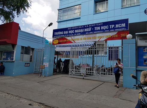 Trường Đại học Ngoại ngữ Tin học Thành phố Hồ Chí Minh, nơi ông Trần Quang Nam là Hiệu trưởng (ảnh: P.L) Trường Đại học Ngoại ngữ Tin học Thành phố Hồ Chí Minh, nơi ông Trần Quang Nam là Hiệu trưởng (ảnh: P.L)