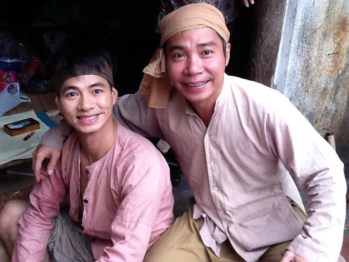 Nụ cười gượng gạo đến buồn cười của Xuân Bắc.