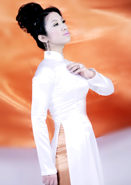 Phương Nga đánh dấu sự trở lại sau 8 năm với "Ơi, cuộc sống mến thương" Phương Nga đánh dấu sự trở lại sau 8 năm với "Ơi, cuộc sống mến thương"