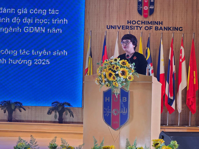 Phó Giáo sư, Tiến sĩ Nguyễn Thu Thủy - Vụ trưởng Vụ Giáo dục Đại học, Bộ Giáo dục và Đào tạo phát biểu tại hội nghị (ảnh: V.D) gdvn_VutruongThuy.jpg