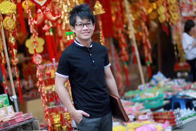 Vẻ lịch lãm, nho nhã của Trọng Khương. Vẻ lịch lãm, nho nhã của Trọng Khương.