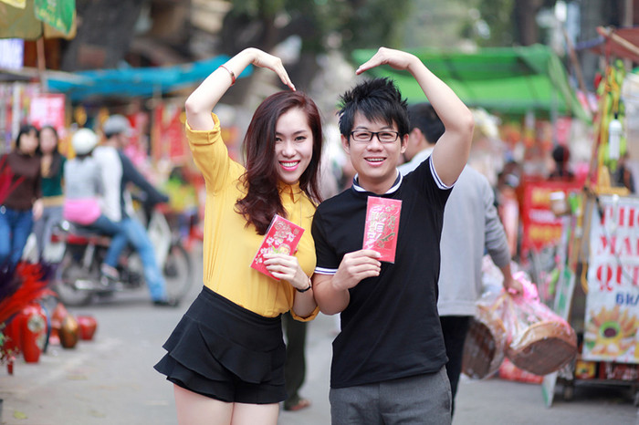 Trọng Khương là thí sinh đội Đàm Vĩnh Hưng tại cuộc thi The Voice. Trọng Khương là thí sinh đội Đàm Vĩnh Hưng tại cuộc thi The Voice.