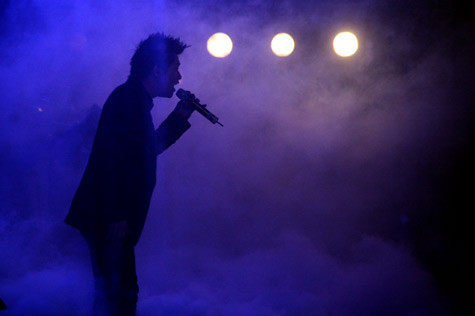 Trong số ca khúc biểu diễn, "Tìm lại bầu trời" là bài hit của Tuấn Hưng được khán giả mong chờ nhất. Và, anh đã thể hiện rất tốt ca khúc này. Cùng sự kiện này: Khán giả... ngửa cổ ngắm Minh Hằng nhảy đẹp cười xinh // Hoàng Thùy Linh hất tóc, nhảy bốc lửa trên cao 5m Trong số ca khúc biểu diễn, "Tìm lại bầu trời" là bài hit của Tuấn Hưng được khán giả mong chờ nhất. Và, anh đã thể hiện rất tốt ca khúc này. Cùng sự kiện này: Khán giả... ngửa cổ ngắm Minh Hằng nhảy đẹp cười xinh // Hoàng Thùy Linh hất tóc, nhảy bốc lửa trên cao 5m