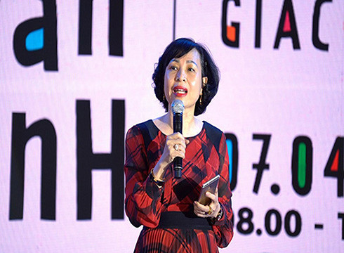 Giáo sư Mai Hồng Quỳ, Hiệu trưởng Trường Đại học Hoa Sen, Thành phố Hồ Chí Minh (ảnh: HSU) Giáo sư Mai Hồng Quỳ, Hiệu trưởng Trường Đại học Hoa Sen, Thành phố Hồ Chí Minh (ảnh: HSU)