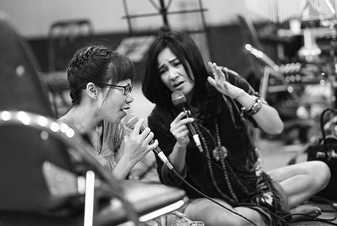 Hai cá tính âm nhạc nổi bật và khác biệt sẽ đứng chung sân khấu với những bản tình ca gắn với tên tuổi mỗi người.