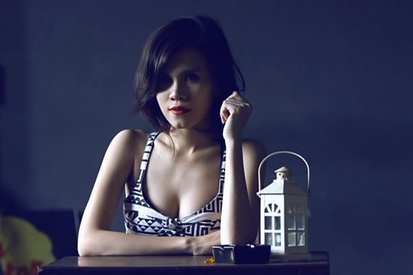 Trước chuyến lưu diễn Mỹ vào giữa tháng 5, ca sĩ Thụy Anh tranh thủ thực hiện bộ ảnh với hình ảnh mới mẻ. Trước chuyến lưu diễn Mỹ vào giữa tháng 5, ca sĩ Thụy Anh tranh thủ thực hiện bộ ảnh với hình ảnh mới mẻ.