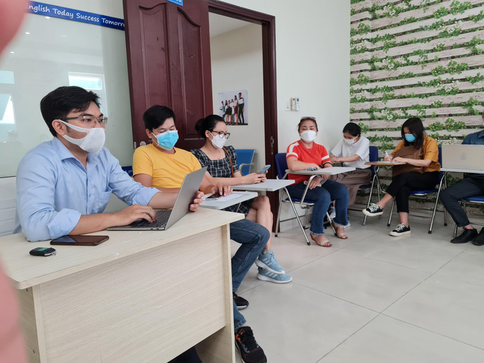 Ông Vũ Văn Bảo Ngọc, lãnh đạo Trung tâm Pixar phát biểu với phụ huynh (ảnh: P.L)