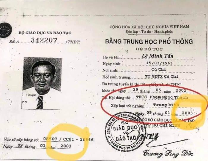 Bằng tốt nghiệp trung học phổ thông hệ bổ túc của ông Tấn được cấp năm 2003 (ảnh: CTV)