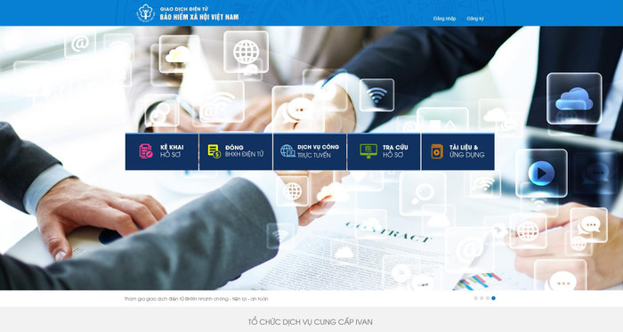 Bảo hiểm xã hội Việt Nam đã hoàn thành việc cung cấp 100% các dịch vụ công mức độ 4 cho các thủ tục hành chính của Ngành. Bảo hiểm xã hội Việt Nam đã hoàn thành việc cung cấp 100% các dịch vụ công mức độ 4 cho các thủ tục hành chính của Ngành.