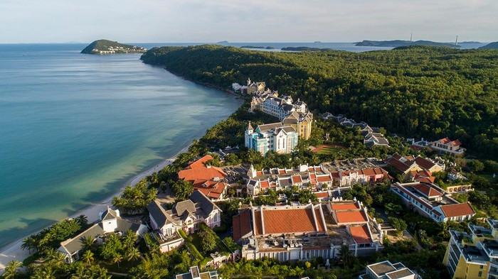 Nam Phú Quốc mang đến muôn vàn cảm xúc mới mẻ. Nam Phú Quốc mang đến muôn vàn cảm xúc mới mẻ.