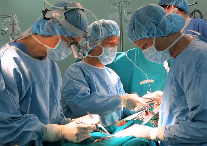 Người bệnh tham gia nghiên cứu sẽ được phẫu thuật trong hệ thống phòng mổ hiện đại nhất tại Việt Nam cũng như sử dụng các vật tư y tế một lần tốt nhất.