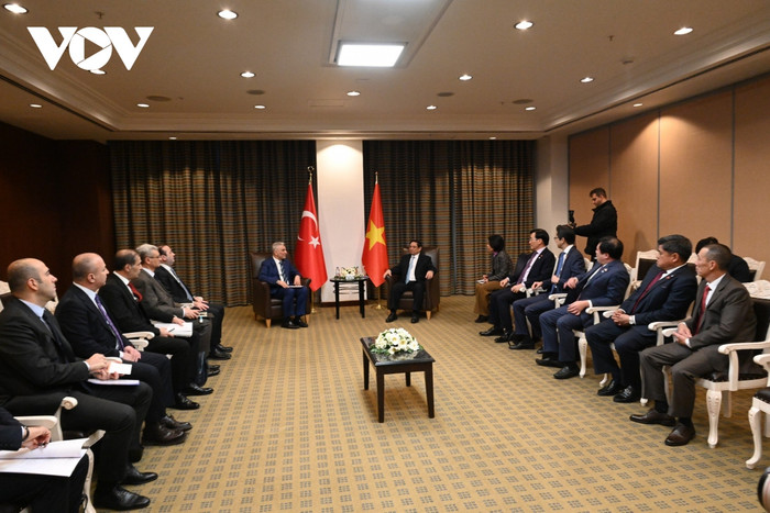 Quang cảnh buổi tiếp. Quang cảnh buổi tiếp.