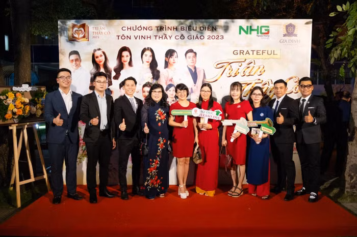 Thầy cô từ khắp cả nước về tham dự chương trình “Tri ân Thầy Cô” 2023. Thầy cô từ khắp cả nước về tham dự chương trình “Tri ân Thầy Cô” 2023.