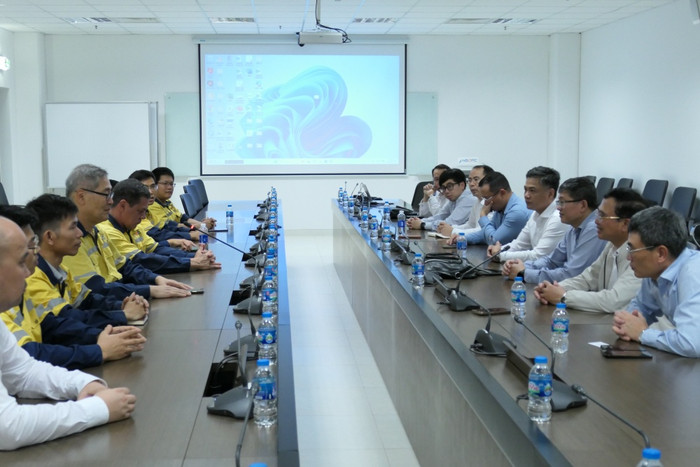 Đoàn công tác Petrovietnam trao đổi cùng Ban lãnh đạo NS2PC. Đoàn công tác Petrovietnam trao đổi cùng Ban lãnh đạo NS2PC.