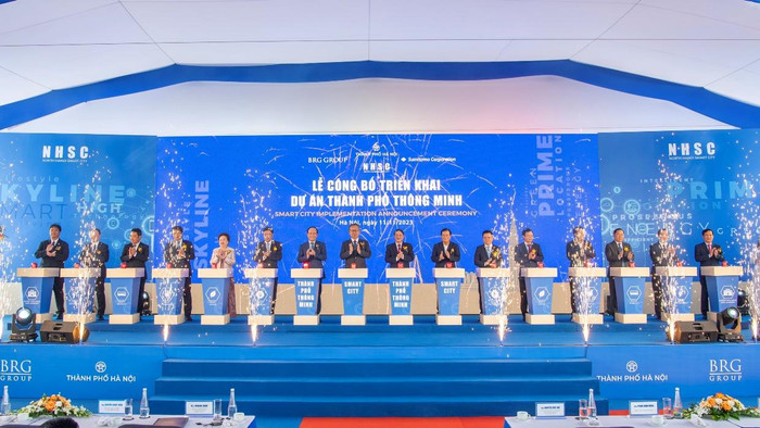 Nghi thức bấm nút công bố triển khai Thành phố Thông minh Bắc Hà Nội. Nghi thức bấm nút công bố triển khai Thành phố Thông minh Bắc Hà Nội.