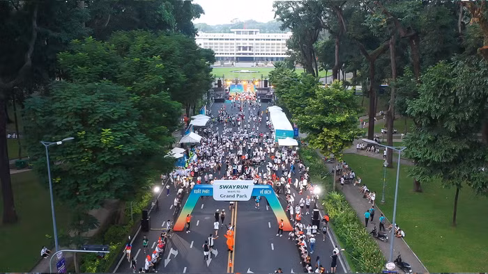 Sôi động, náo nhiệt và bung tỏa năng lượng tích cực, 5Way Run - Ways to Grand Park thu hút hàng ngàn runners tham gia. Sôi động, náo nhiệt và bung tỏa năng lượng tích cực, 5Way Run - Ways to Grand Park thu hút hàng ngàn runners tham gia.