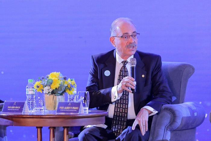 Giải thưởng VinFuture đã thành công thể hiện rõ cả bốn giá trị cốt lõi - bình đẳng, toàn cầu, bền vững và tiên phong, theo Giáo sư Pisano. (Ảnh: VFP). Giải thưởng VinFuture đã thành công thể hiện rõ cả bốn giá trị cốt lõi - bình đẳng, toàn cầu, bền vững và tiên phong, theo Giáo sư Pisano. (Ảnh: VFP).