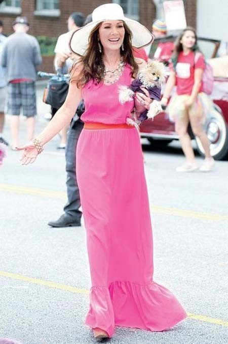 Lisa Vanderpump rạng ngời trong váy maxi chân xòe Lisa Vanderpump rạng ngời trong váy maxi chân xòe