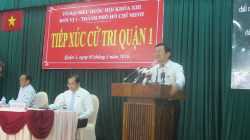 Chủ tịch nước phát biểu trước cử tri quận 1 trong phiên tiếp xúc cuối cùng của nhiệm kỳ (ảnh: P.L) Chủ tịch nước phát biểu trước cử tri quận 1 trong phiên tiếp xúc cuối cùng của nhiệm kỳ (ảnh: P.L)