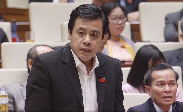 Đại biểu Trần Anh Tuấn (đoàn Thành phố Hồ Chí Minh)