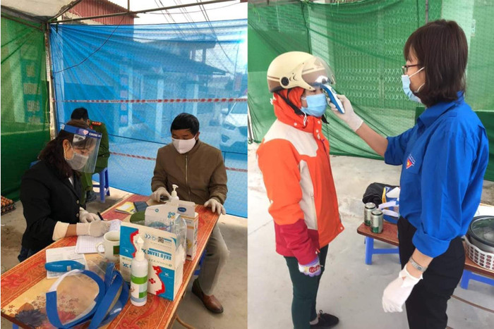 Giảng viên và sinh viên của trường tham gia làm nhiệm vụ tại các chốt kiểm soát. Ảnh: Nhà trường cung cấp