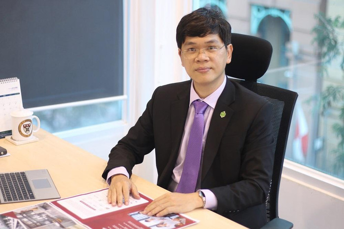 Ông Bùi Phi Hùng, Tổng giám đốc Nova Education Group cho biết: Nhiều CEO của các doanh nghiệp thuộc Nova Group sẽ là giảng viên thỉnh giảng, là thành viên của Hội đồng phát triển bền vững của trường, là nguồn cảm hứng cho sinh viên phát huy tối đa sự sáng tạo bản thân. Ông Bùi Phi Hùng, Tổng giám đốc Nova Education Group cho biết: Nhiều CEO của các doanh nghiệp thuộc Nova Group sẽ là giảng viên thỉnh giảng, là thành viên của Hội đồng phát triển bền vững của trường, là nguồn cảm hứng cho sinh viên phát huy tối đa sự sáng tạo bản thân.