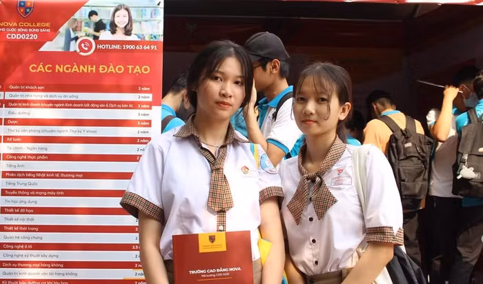 Nova Group dành tặng 30 tỷ đồng học bổng cho tân sinh viên khá và giỏi Nova College năm học 2021-2022