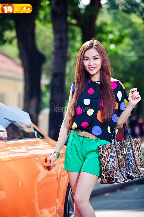 Trong thời gian vừa qua nhiều người đã ngạc nhiên khi thấy gương mặt Thu Thủy có nhiều thay đổi và ngày càng thanh hơn. Nhiều tin đồn còn cho rằng Thu Thủy đã nhờ đến "dao kéo", điển hình nhất là chiếc cằm nhọn và gọn gàng. Trong thời gian vừa qua nhiều người đã ngạc nhiên khi thấy gương mặt Thu Thủy có nhiều thay đổi và ngày càng thanh hơn. Nhiều tin đồn còn cho rằng Thu Thủy đã nhờ đến "dao kéo", điển hình nhất là chiếc cằm nhọn và gọn gàng.