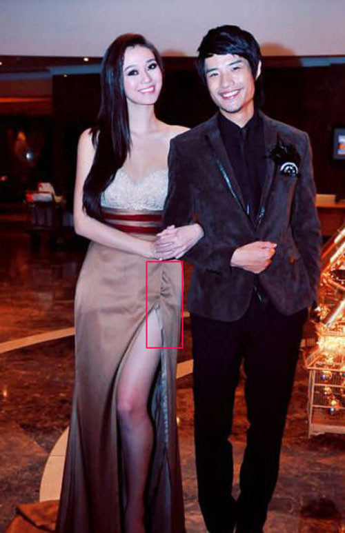 Khánh My kém sang trọng hẳn vì chiếc váy có đường may nhăn nhúm.