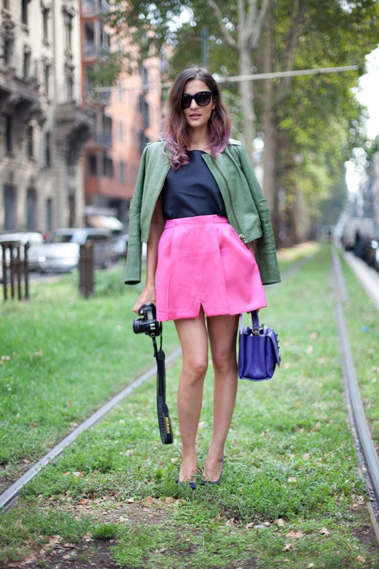 Hãy nhớ: tối đa 4 màu sắc trên bộ trang phục của bạn thôi nhé! Hãy nhớ: tối đa 4 màu sắc trên bộ trang phục của bạn thôi nhé!