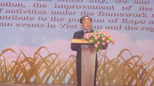 Bộ trưởng Hoàng Tuấn Anh phát biểu tại lễ khai mạc Hội chợ du lịch quốc tế TP.HCM 2015 (ảnh: T.Q) Bộ trưởng Hoàng Tuấn Anh phát biểu tại lễ khai mạc Hội chợ du lịch quốc tế TP.HCM 2015 (ảnh: T.Q)