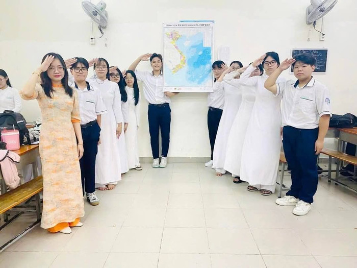 Học sinh Trung tâm Giáo dục thường xuyên Chu Văn An trong tiết học tại lớp.Ảnh: NTCC ChuVanAn.jpg