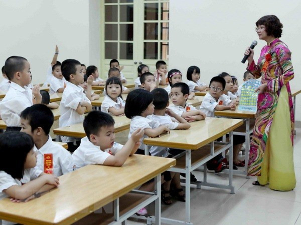 Với quy định mới của Thành phố Hồ Chí Minh, viên chức giáo viên nghỉ hè trong khoảng 2,5 tháng thì không nhận được thu nhập tăng thêm. (Ảnh minh họa: TTXVN) Với quy định mới của Thành phố Hồ Chí Minh, viên chức giáo viên nghỉ hè trong khoảng 2,5 tháng thì không nhận được thu nhập tăng thêm. (Ảnh minh họa: TTXVN)