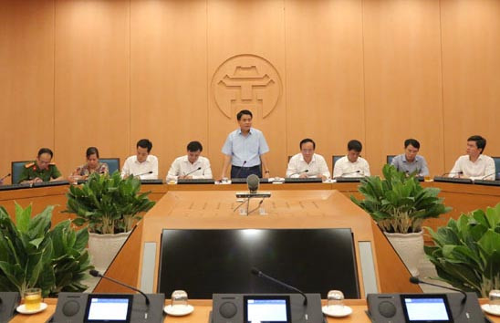 Chủ tịch Ủy ban Nhân dân Thành phố Hà Nội Nguyễn Đức Chung phát biểu tại cuộc họp. Ảnh: Cẩm Linh Chủ tịch Ủy ban Nhân dân Thành phố Hà Nội Nguyễn Đức Chung phát biểu tại cuộc họp. Ảnh: Cẩm Linh