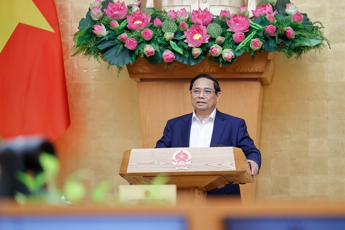 Về các nhiệm vụ, giải pháp thời gian tới, Thủ tướng nhấn mạnh 12 nội dung trọng tâm. Ảnh: VGP/Nhật Bắc tt.jpg