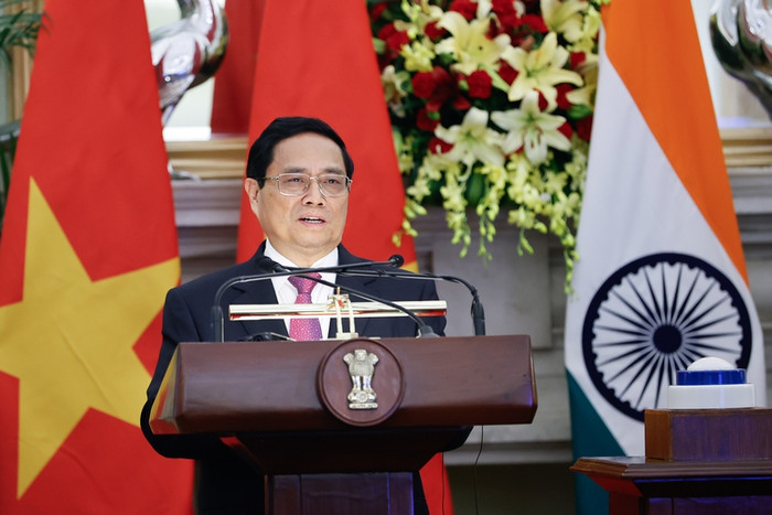 Thủ tướng tin tưởng chắc chắn rằng, dưới sự lãnh đạo của Thủ tướng Narendra Modi trong nhiệm kỳ thứ 3 liên tiếp, Ấn Độ tiếp tục mang lại lợi ích nhiều hơn nữa cho nhân dân. Ảnh: VGP/Nhật Bắc Thủ tướng tin tưởng chắc chắn rằng, dưới sự lãnh đạo của Thủ tướng Narendra Modi trong nhiệm kỳ thứ 3 liên tiếp, Ấn Độ tiếp tục mang lại lợi ích nhiều hơn nữa cho nhân dân. Ảnh: VGP/Nhật Bắc