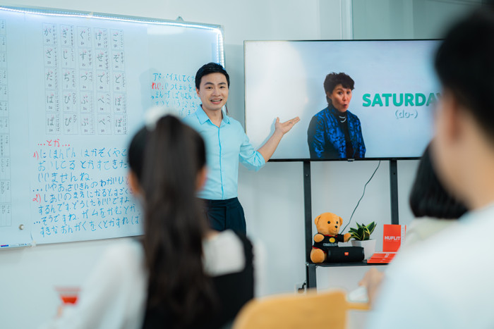 Chương trình đào tạo sát với thực tiễn của ngành Ngôn ngữ Nhật tại HUFLIT giúp người học trang bị được cả kiến thức chuyên môn lẫn kỹ năng cần thiết, đáp ứng nhu cầu thị trường lao động chất lượng cao. 4.jpg
