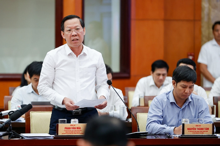Chủ tịch Uỷ ban nhân dân Thành phố Hồ Chí Minh Phan Văn Mãi phát biểu tại hội nghị. Ảnh: VGP/Nhật Bắc Chủ tịch Uỷ ban nhân dân Thành phố Hồ Chí Minh Phan Văn Mãi phát biểu tại hội nghị. Ảnh: VGP/Nhật Bắc