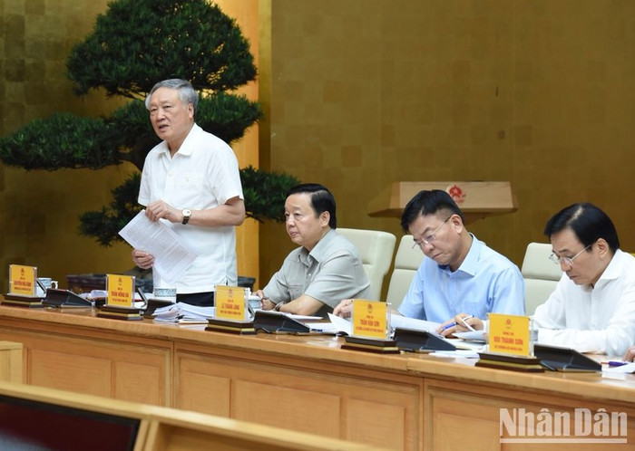 Đồng chí Nguyễn Hòa Bình, Ủy viên Bộ Chính trị, Bí thư Trung ương Đảng, Chánh án Tòa án nhân dân Tối cao phát biểu ý kiến tại Phiên họp. (Ảnh: Trần Hải) t2.jpg
