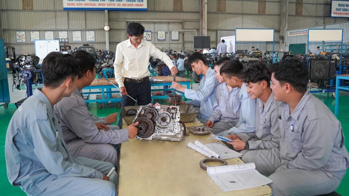Cơ cấu chương trình đào tạo tại Trường Cao đẳng THACO chiếm 70% thaco2.jpg