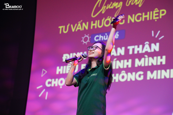 Hoạt động Tư vấn hướng nghiệp tại trường Tre Việt. Hoạt động Tư vấn hướng nghiệp tại trường Tre Việt.png
