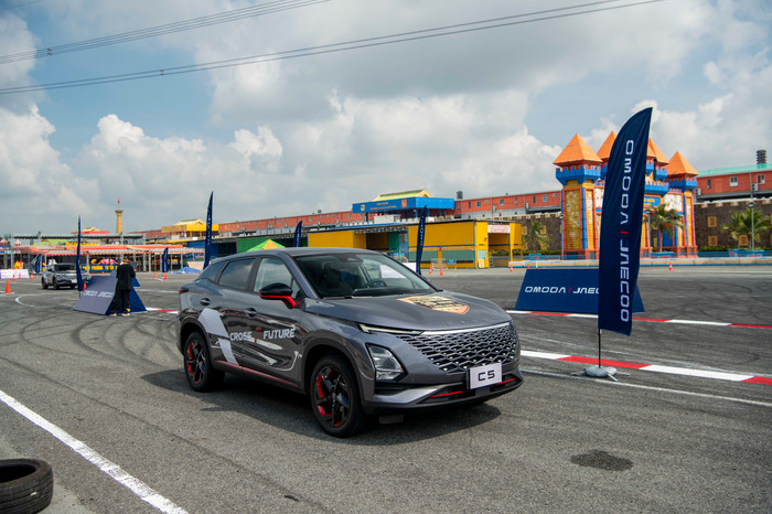 OMODA C5 góc trước C5.jpg