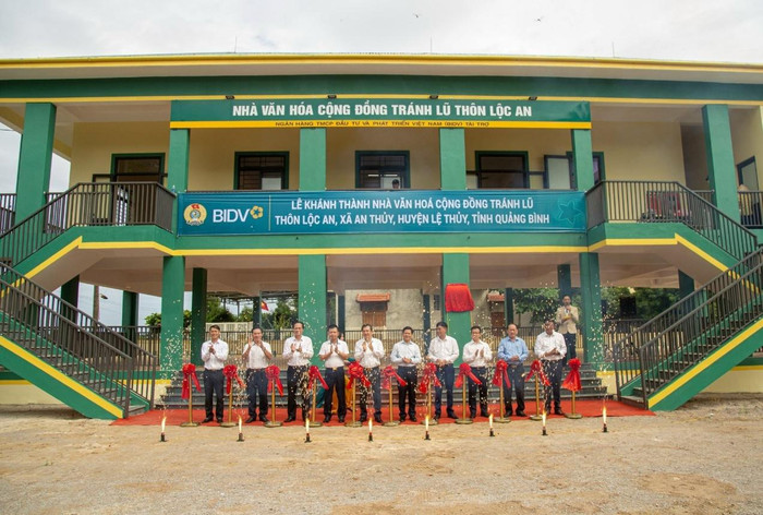 Một công trình “Nhà văn hóa cộng đồng tránh lũ” do BIDV tài trợ xây dựng tại tỉnh Quảng Bình. b4.jpg